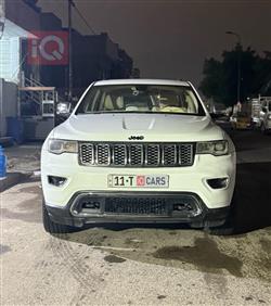 جیپ گراند شیرۆکی